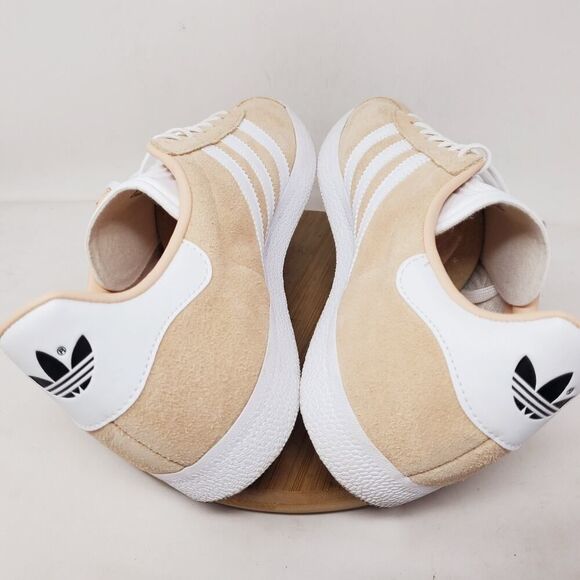 adidas Gazelle Shoes Womens 10.5 Halo Blush Suede Sneaker Lace Up Low Soccer - Picture 10 of 14